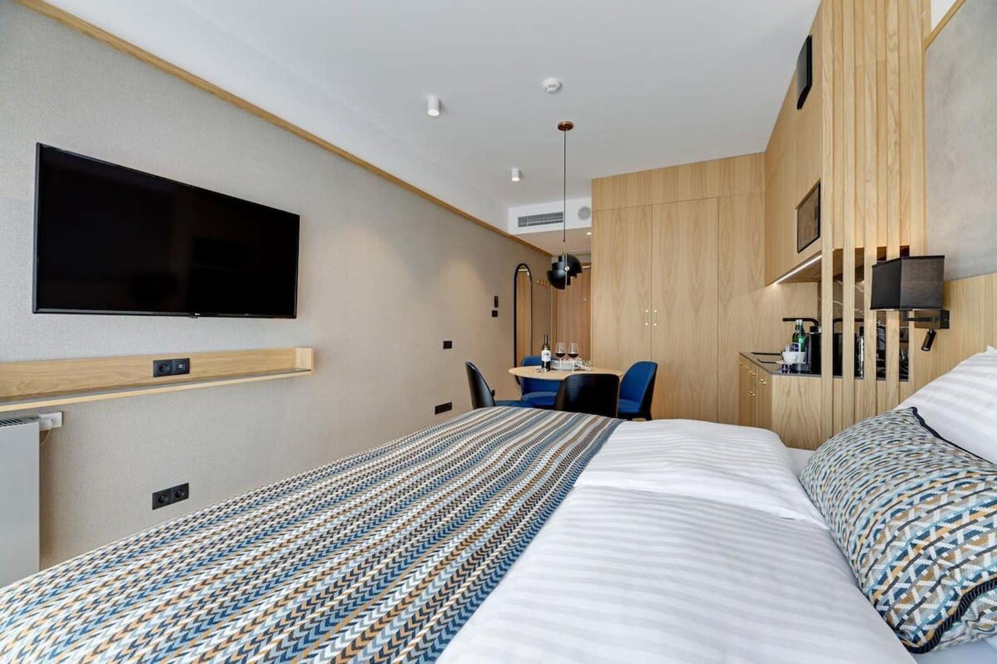 Deo Plaza - Apartamenty W Sercu Gdanska By Rent Like Home Extérieur photo