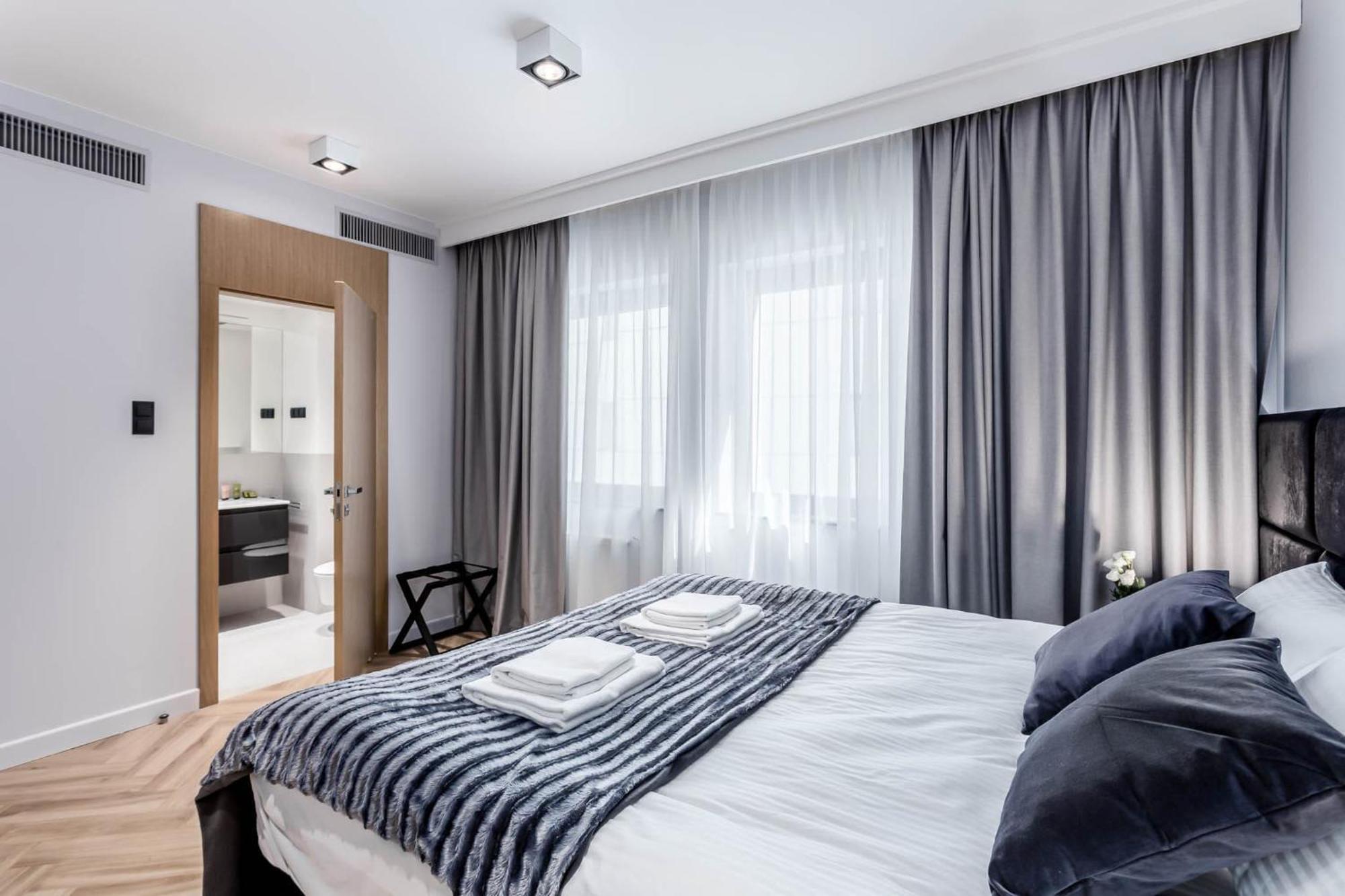 Deo Plaza - Apartamenty W Sercu Gdanska By Rent Like Home Extérieur photo